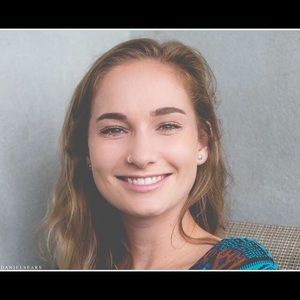 Meet your Posher, Salena